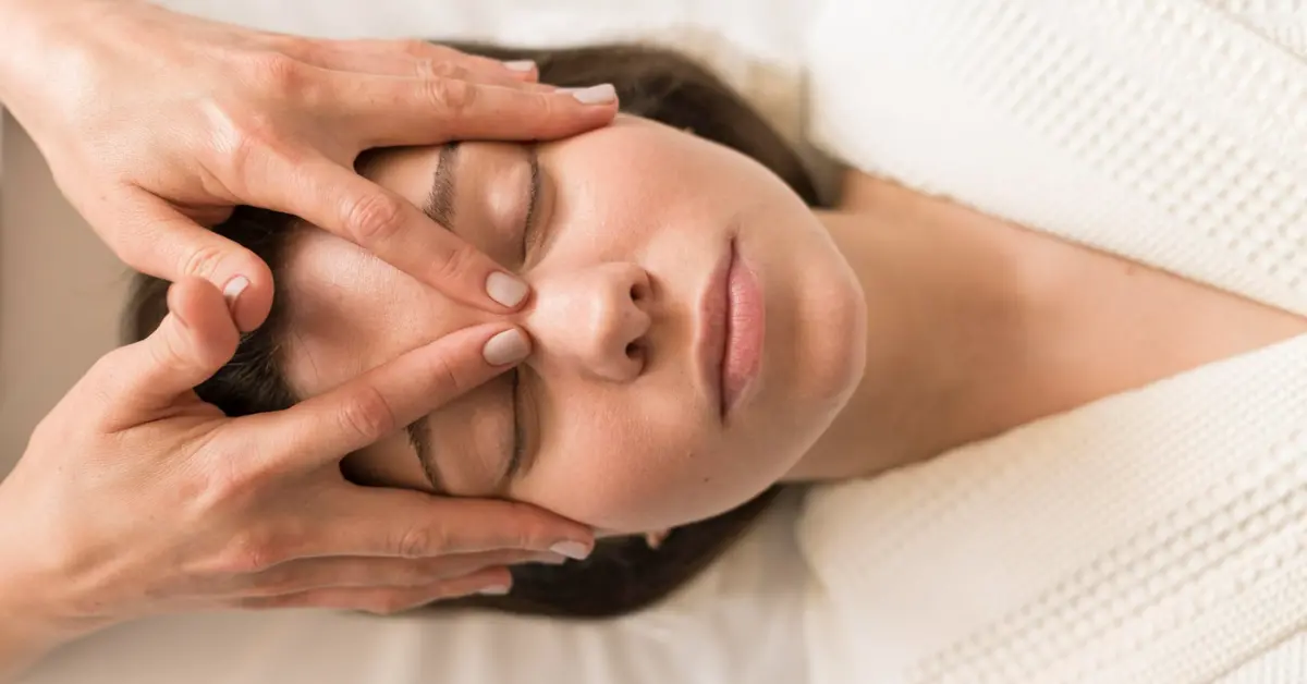 Ayurvedic Eye Health: Natural Eye Care & Ayurveda Diet for Strong, Strain-Free Vision