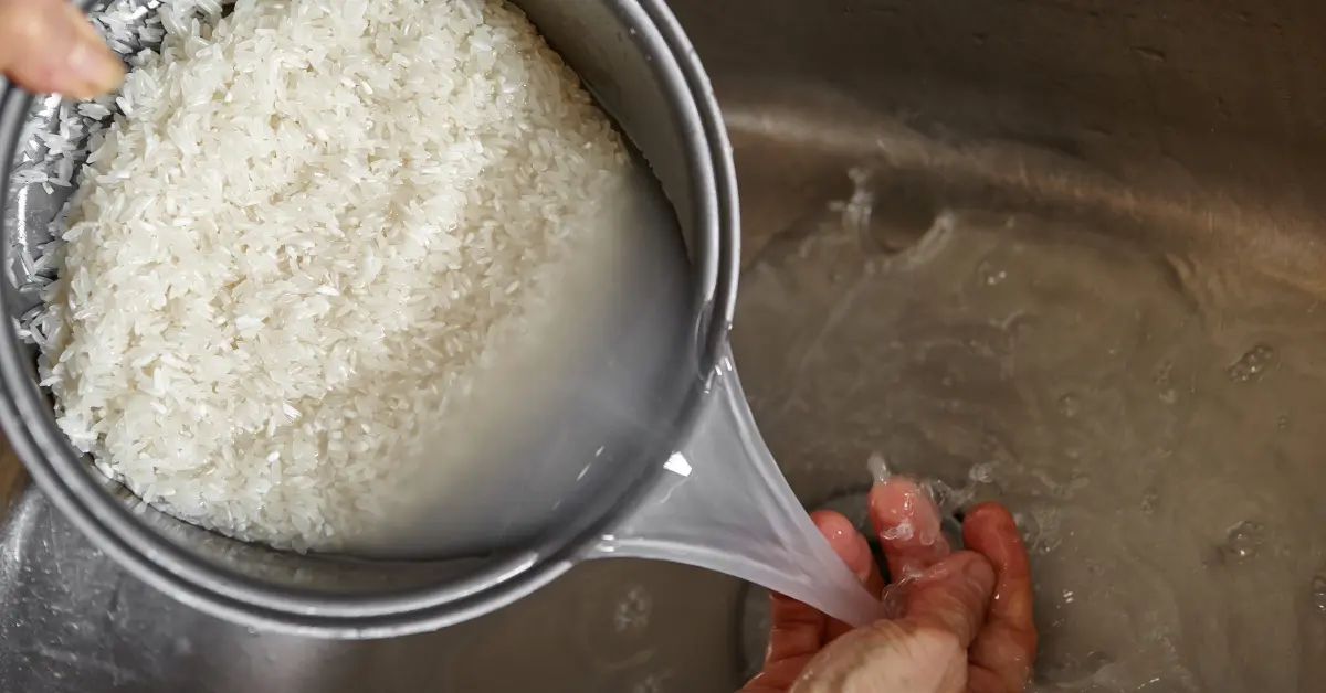 Everyone Washes Rice… But Do You Know Why You Really Should?