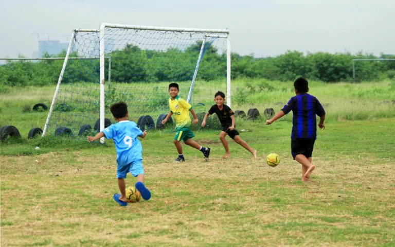 Most Parents Watch the Screen. Few Watch the Hands.